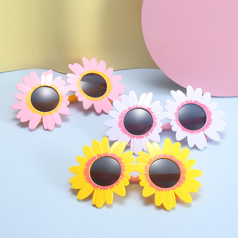 Daisy Flower Sunglasses – Funny UV Protection Beach & Festival Glasses